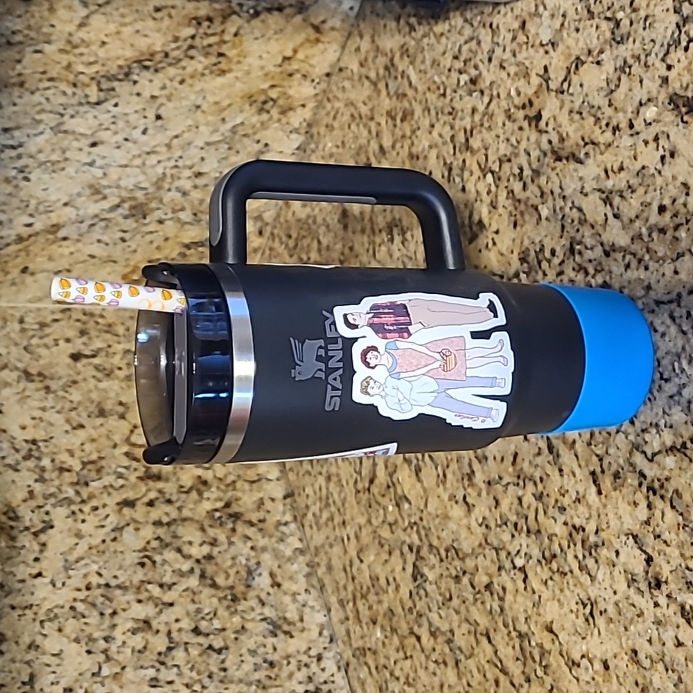 30oz Stanley in EUC black